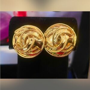 Chanel Vintage Gold plated Clip on Earrings